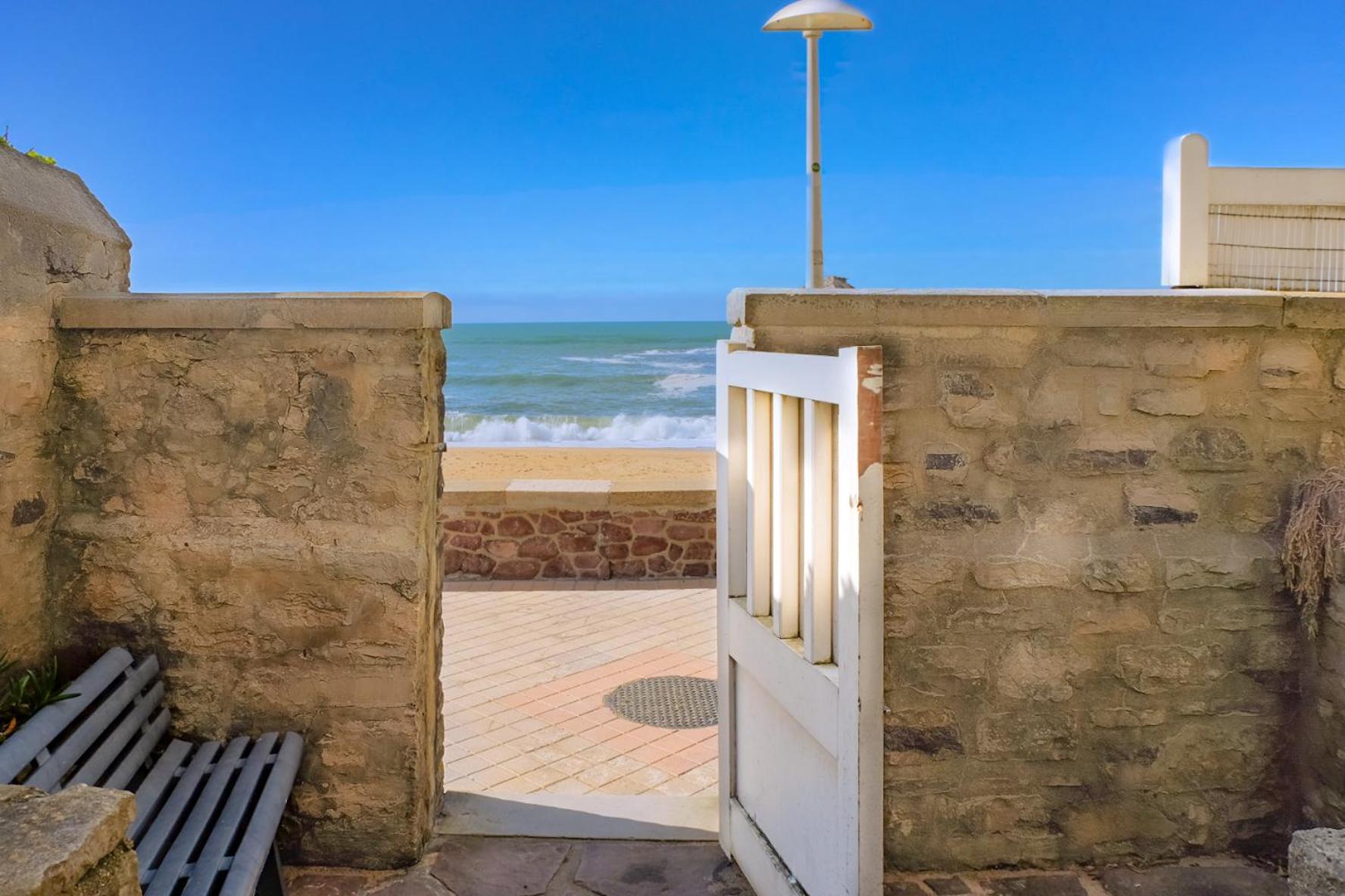 Magnifique Appartement Avec Terrasse, Parking Et Vue Sur L'Ocean Pour 5 Biarritz Exterior foto